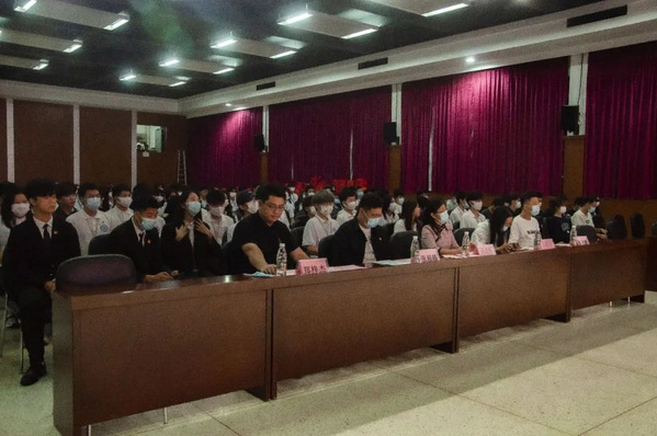 <a href='/cstw/2022/1226/c838a56223/page.html' target='_blank' title='艺传学院学代会新闻稿'>艺传学院学代会新闻稿</a>