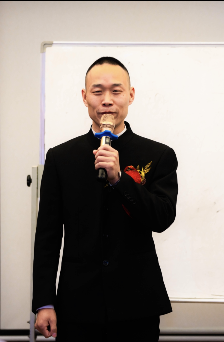 42岁乡村医生的“逆龄”创业路...
